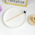 Eleganter goldener Haarstab mit blauem Goldfolien-Harzball für modernes Styling - Sternenhimmel Blau
