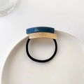 Elastico per capelli minimalista in acetato blu navy con placca in metallo spazzolato oro - Blu