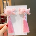 Barrettes à nœuds en velours rose avec pompons en fourrure et glands de soie - Nœud en Ruban de Velours Long Gland Rose Style 18