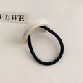 Elastico per capelli nero con decoro semicircolare in trama di marmo bianco e verde - Stile Semicerchio Bianco