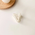 Elegant pearl white acetate hair claw clip with iridescent finish for women - Shimmering White