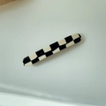 Fermaglio per capelli a scacchi bianco e nero con elegante finitura in acetato - Clip a Molla Stretta
