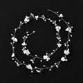 Elegante vite per capelli da sposa con fiori bianchi e perle su filo d'argento - Argento