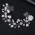 Pettine per capelli da sposa fatto a mano con perle bianche e cristalli d'argento - Argento