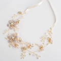 Copricapo da sposa fatto a mano con tralci dorati, fiori in tessuto viola e perle bianche - Oro Stile 1