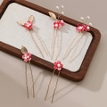 Set de cinq épingles à cheveux de mariée avec fleurs trèfle rose et glands perles - Rose rouge