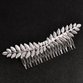 Elegante zilveren blad haarkam bruid haaraccessoire met gepolijst metaal afwerking - Zilver