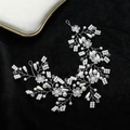 Vite per capelli da sposa fatta a mano con perle bianche e fiori in argento - Argento