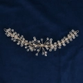 Vite per capelli da sposa in argento con perline di cristallo e fiori su blu scuro - Oro