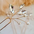Spilla per capelli dorata a ramoscello con perle bianche e cristalli marquise - Oro