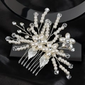 Pettine per capelli da sposa fatto a mano con perle bianche, cristalli e foglie d'argento - Bianco