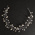 Vigne de cheveux de mariée en argent avec perles et strass sur fond noir élégant - Argent (Style 4)