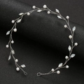 Vite per capelli da sposa argento con perle e cristalli marquise su sfondo nero - Filo di Rame Argentato