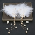Set di fermagli Hanfu con piume bianche, nappe di perle e orecchini a quadrifoglio d'oro - Stile Piuma