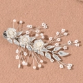 Set de horquillas de novia con hojas plateadas, perlas blancas y flores de metal - Plateado