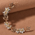 Dettaglio dell'accessorio per capelli da sposa fatto a mano con cristalli e petali - Stile Oro e Argento (TS2151)