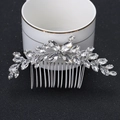 Eleganter Brauthaarkamm mit silbernen Marquise-Strasssteinen und Kristallen auf schwarzem Grund - Silber