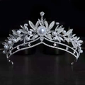 Corona da sposa lussuosa in argento con design a foglie, strass brillanti e perle bianche - Argento