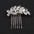 Eleganter silberner Braut-Haarkamm mit Kristallblättern und funkelnden Straßsteinen - Silber