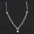 Catena da fronte sposa argento con strass scintillanti e ciondolo a goccia d'acqua - Argento