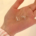 Boucles d'oreilles nœud argenté pour femmes avec un design de bijoux élégant et épuré - Bagues d'Oreilles Nœud Papillon