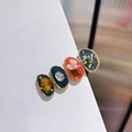 Vintage resin hair clip featuring dried flowers and gold foil in a gold oval frame - Four Oval Dried Flower Style (A款)