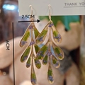 Handgemaakte oorbellen met droogbloemen, vintage messing bladeren en paarse bloem - Paarse Bloem Tak Blad Stijl (D Stijl)
