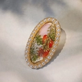 Handgefertigte Blumenspange mit echten Trockenblumen und Perlen im Vintage-Goldrahmen - Rote und Rosa Blumenart (Modell A)