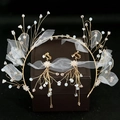 Set di accessori per capelli da sposa con fiori in garza bianca e perle di cristallo - Cerchietto + Clip per Orecchie Oro / Cerchietto Dorato + Clip per Orecchie