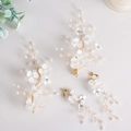 Set fermaglio per capelli con fiori bianchi e orecchini di perle per sposa e feste - Bianco (Fermaglio per Capelli + Coppia di Orecchini)