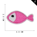 Mini toppa ricamata a forma di pesce rosa e bianca, misura 4,0 cm x 2,0 cm - Pesce Rosso Rosa (F)