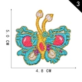 Gekleurde vlinder geborduurde patch voor kleding, maat 5,0x4,8 cm met geborduurd garen - Meerkleurige Grote Vlinder