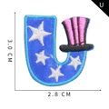 Parche bordado letra U azul con estrellas blancas y diseño de sombrero, 3x2,8 cm - Letra U