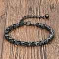 Pulsera de hombre en acero negro mate estilo cadena industrial sobre fondo madera - 19cm+5cm / Negro Retro