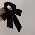 Eleganter schwarzer Samt-Haargummi mit langer Schleife für Retro-Haarstyling-Looks - Schwarz