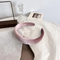 Cerchietto imbottito in velluto rosa con design ampio e tessuto morbido per acconciature - Rosa