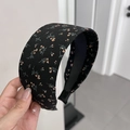 Diadema ancha de tela negra con estampado floral vintage para mujeres y niñas - Negro