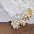 Elegante pinza per capelli in lega dorata con perle bianche e strass scintillanti - Stile Grappolo di Fiori di Perle / Perla Oro