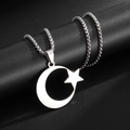 Collar con colgante de luna y estrella de acero inoxidable plateado pulido y cadena box - Color Acero