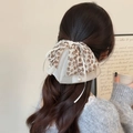 Elegante molletta per capelli a fiori con fiocchi di chiffon e ciondolo a perla - Bianco Sporco