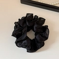 Detalle de coletero de malla negra con lunares brillantes y costura de borde fina - Negro-Pequeño