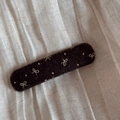 Detailed embroidery of bow and dots on dark brown wool felt BB hair clip - Coffee Rectangular
