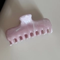 Detail of medium claw clip showing polished pink and white marble ink texture - Large Pink