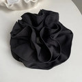 Detalle de coletero negro de varias capas con textura suave de costillas - Negro