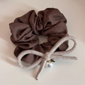 Detailed view of dark brown twill scrunchie with felt bow and white pearl pendant detail - Pearl Bowknot-Coffee