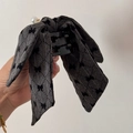 Dettaglio molletta per capelli vintage con fiocco a scacchi nero e grigio e perla finta - Fermaglio per Coda con Perle