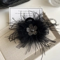 Elegante molletta per capelli con piume nere e fiore di strass in scatola regalo - Stile Fiore Strass / Nero