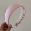 Détail du serre-tête tricoté rose avec doublure blanche antidérapante et texture douce - Rose