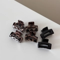 Detailansicht 6er-Set Mini-Haarklammern mit Leopardenmuster und Schwarz für Frisuren - Leopard Quadrat