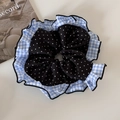 Dettaglio dell'elastico in chiffon a pois con bordo in pizzo a quadretti blu - Nero a Pois Raso